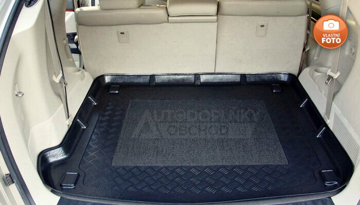 Vana do kufru přesně pasuje do zavazadlového prostoru modelu auta Hyundai ix55 2009-